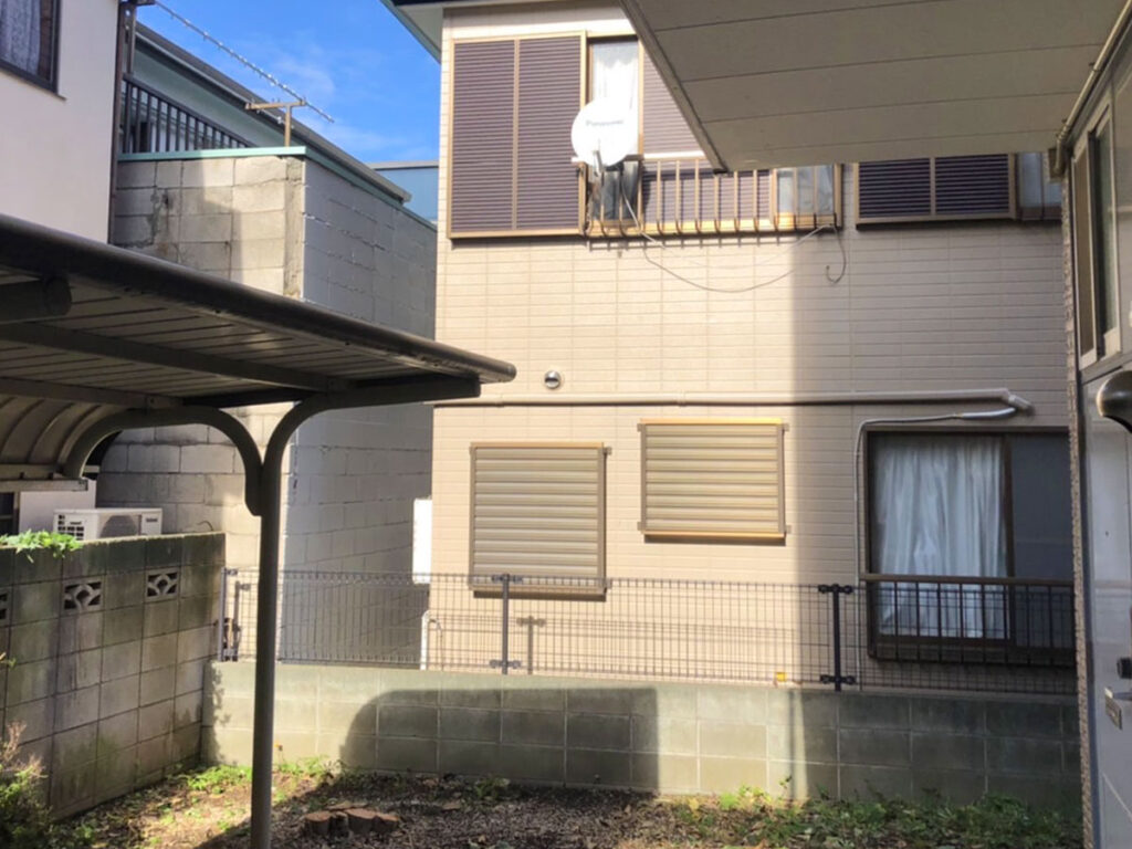 日当たり・風通しをふさいでいた庭木を伐採